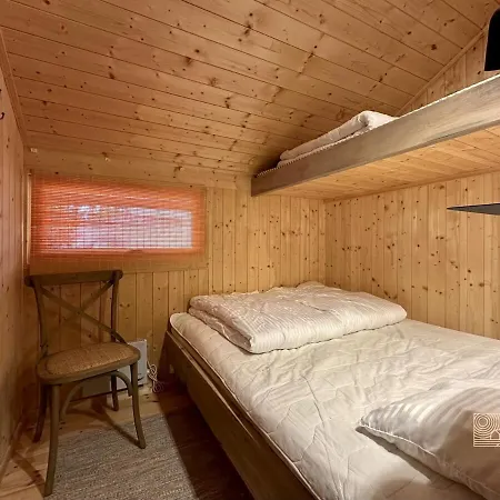 Modern Mountain In-out 2 Bathrooms 펜션